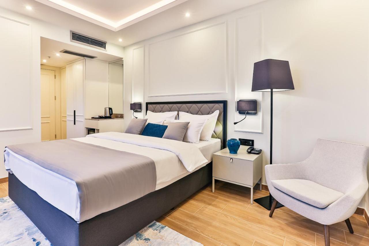 Boutique Hotel Momentum By Aycon Budua Esterno foto