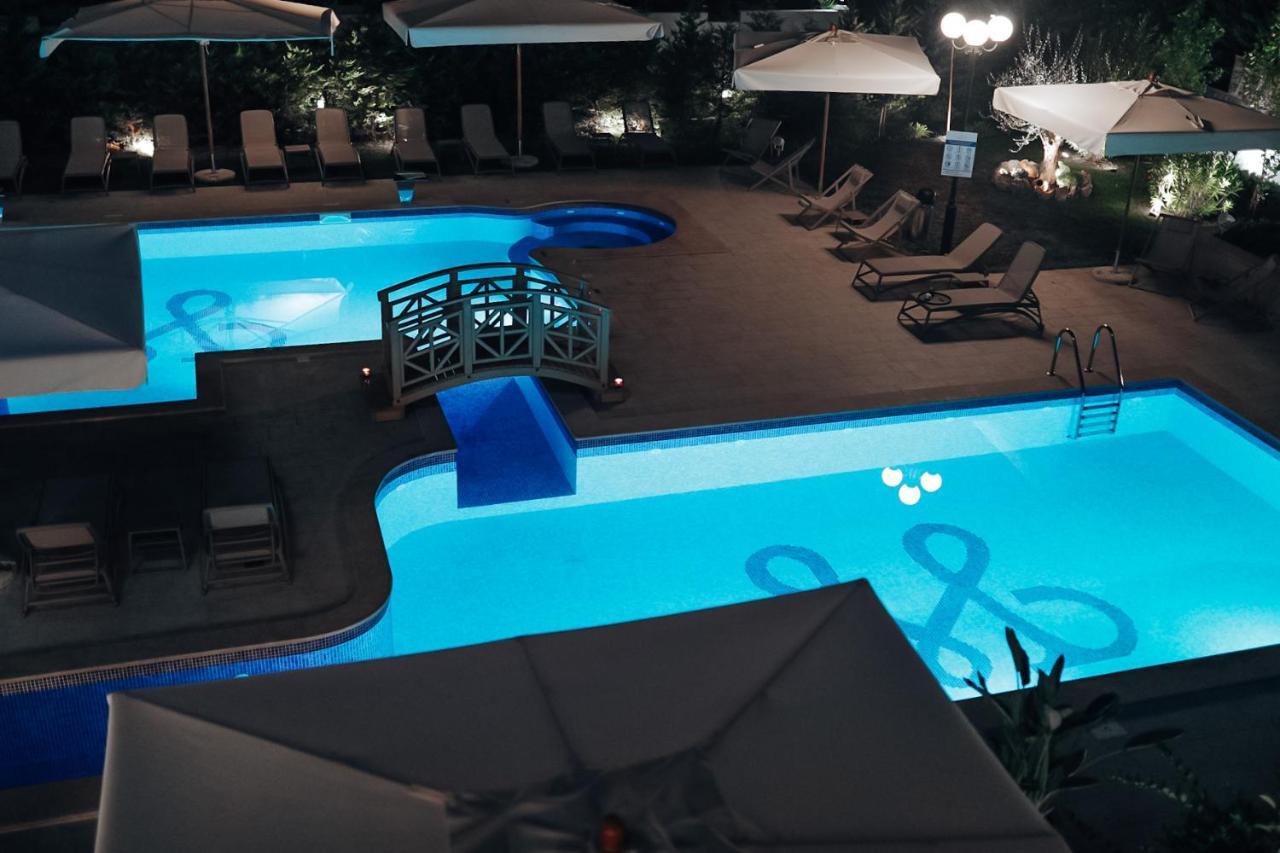Boutique Hotel Momentum By Aycon Budua Esterno foto