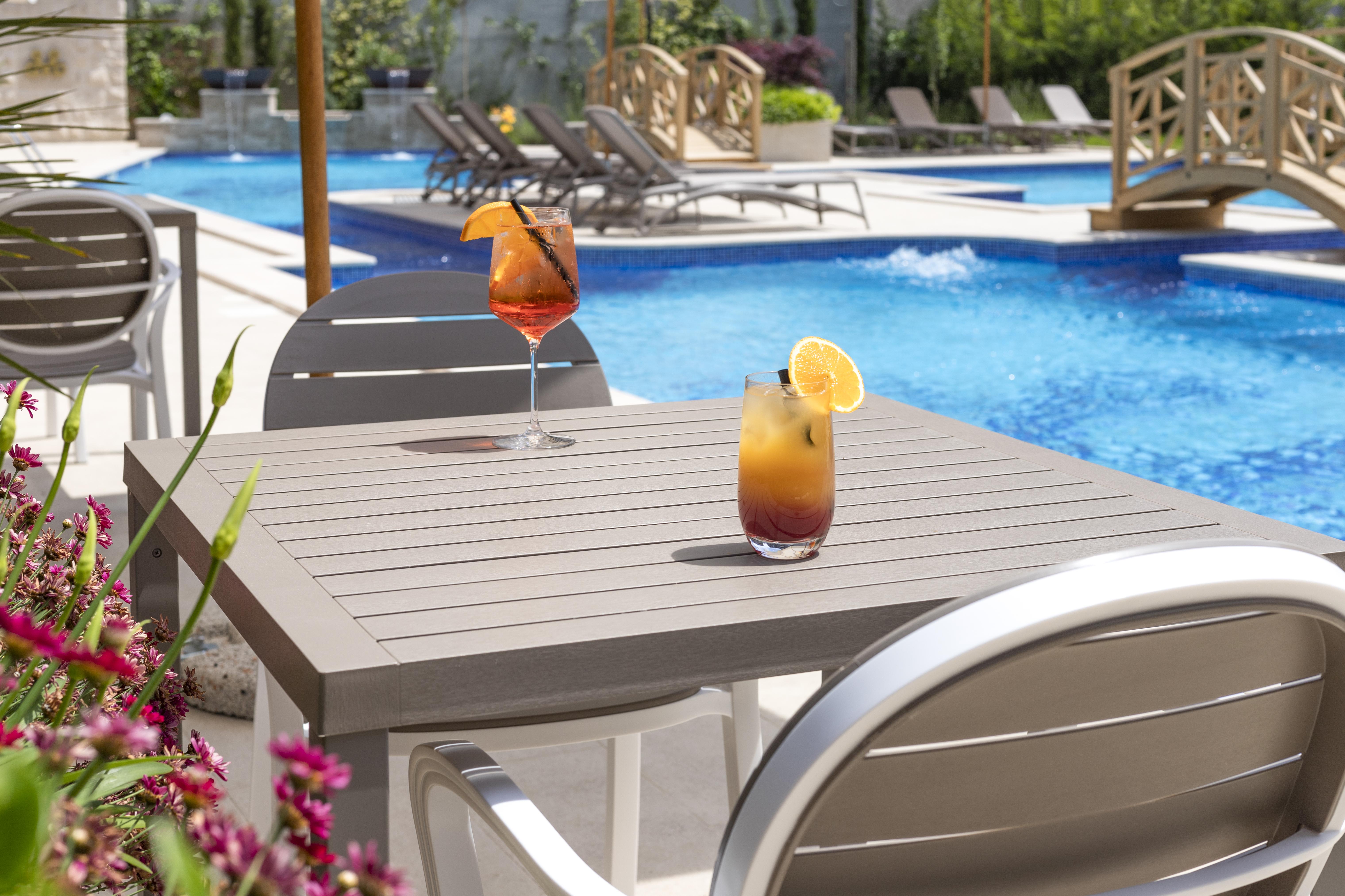 Boutique Hotel Momentum By Aycon Budua Esterno foto