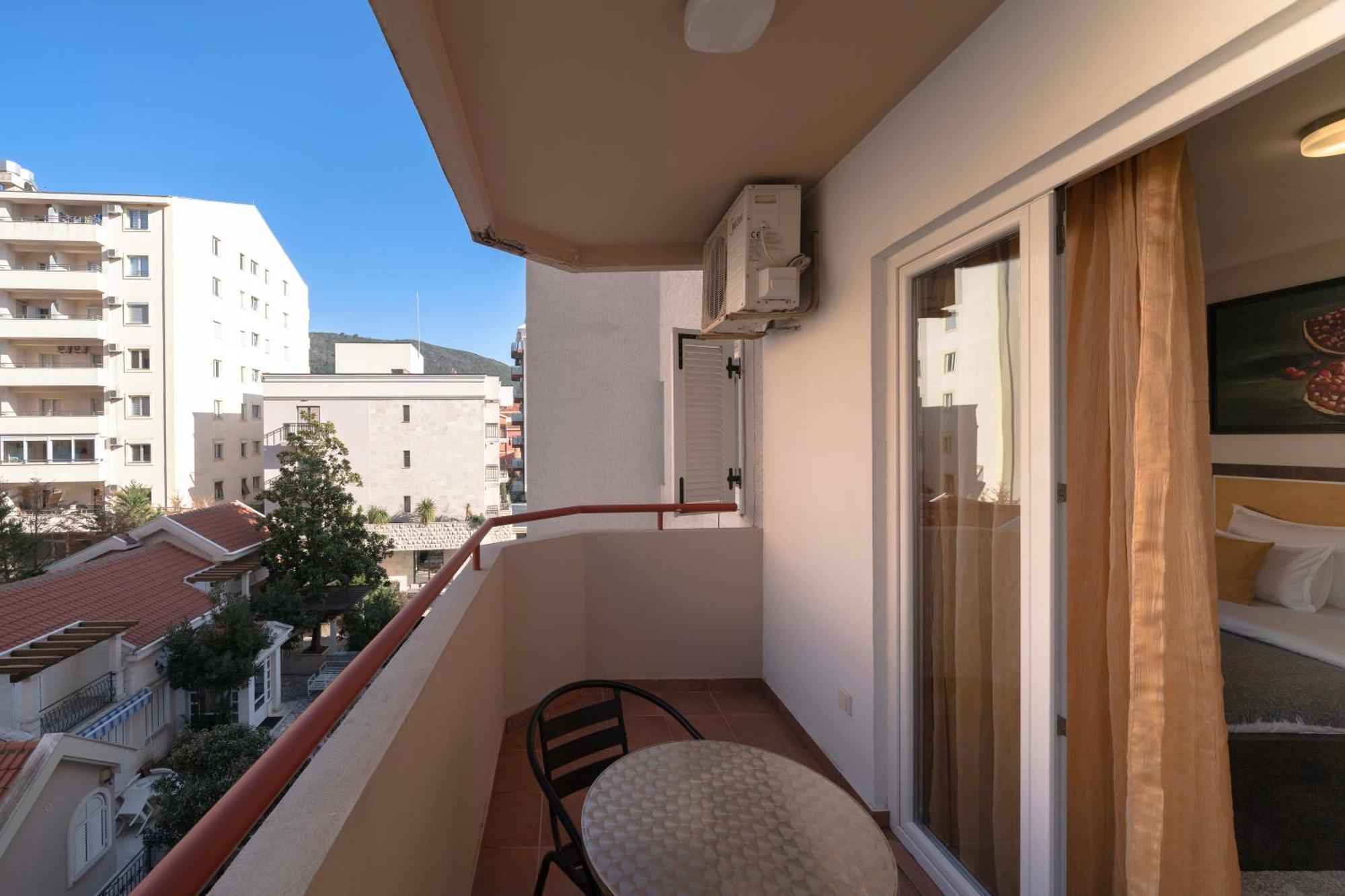 Boutique Hotel Momentum By Aycon Budua Camera foto